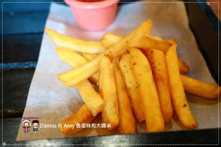 20170508《新竹新莊火車站吃什麼?》吐司工寓Tosicon-新竹關東店。OPPA韓式煎土司。早餐。早午餐。下午茶|菜單。價位。內用外帶外送(影片) (33).jpg