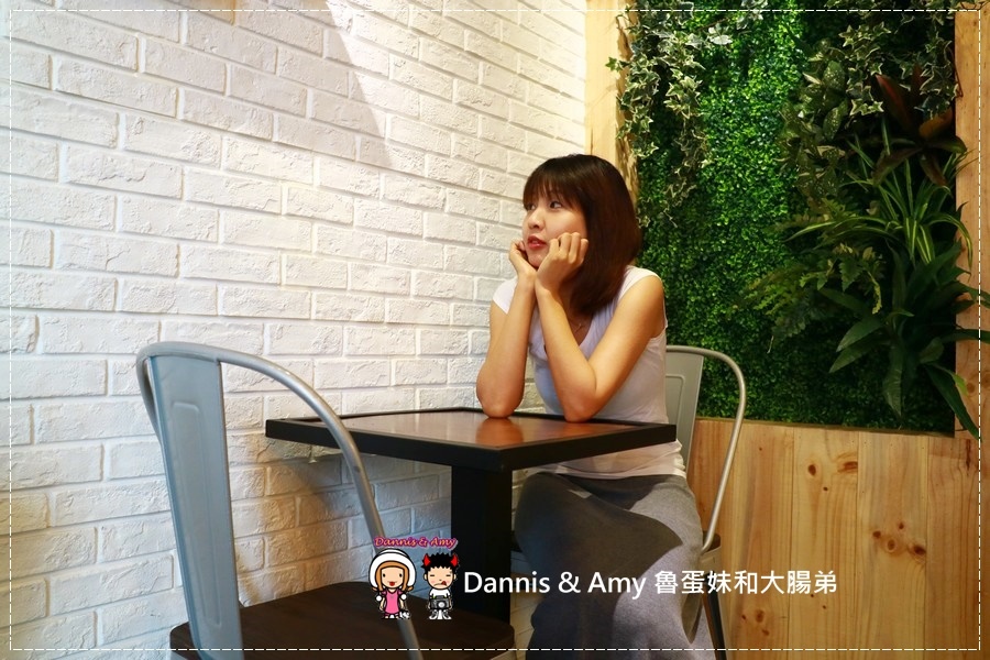 20170508《新竹新莊火車站吃什麼?》吐司工寓Tosicon-新竹關東店。OPPA韓式煎土司。早餐。早午餐。下午茶|菜單。價位。內用外帶外送(影片) (18).jpg