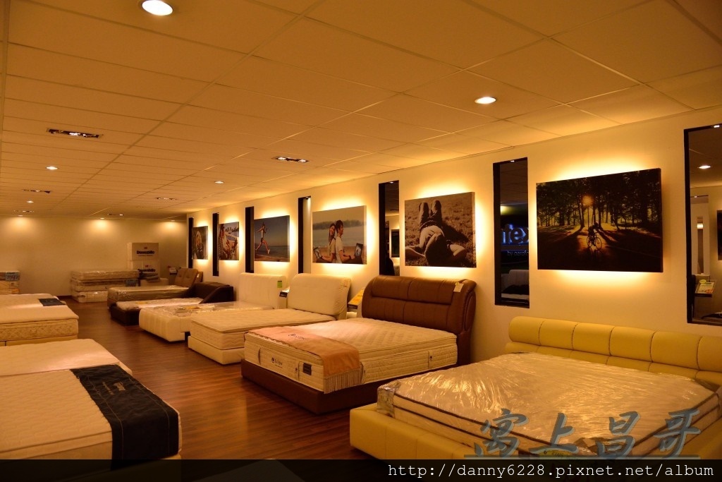 進口床墊 (1).jpg 進口床墊 (1).jpg