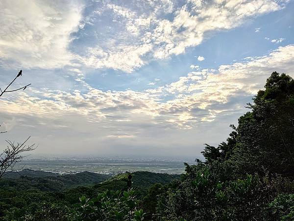 [台中] 大肚山萬里長城步道/大肚夜市