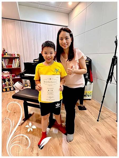 🎹 恭喜宸宸通過鋼琴11級檢定，接近滿分!🌟