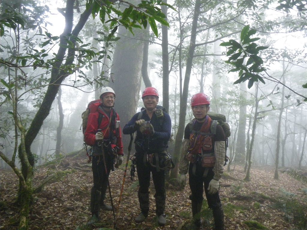 霍俄索溪溯登新望嶺_0359_2011-3-25 下午 01-50-42.JPG