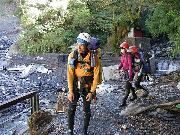 萬大北溪_光頭山_2008-10-23 09-03-01_0010.JPG