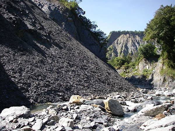 萬大北溪_光頭山_2008-10-23 13-15-41_0105.JPG