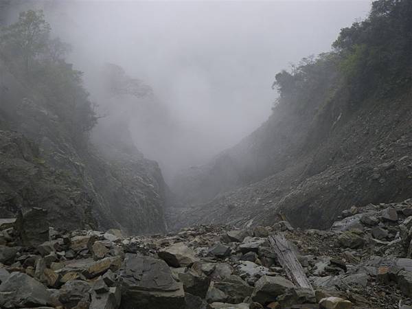 霍俄索溪溯登新望嶺_0260_2011-3-24 下午 03-20-00.JPG