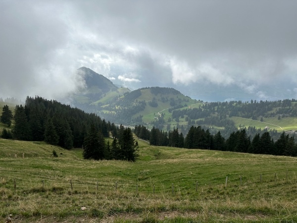 [瑞士|Switzerland] 琉森近郊：走訪山巒皇后 -