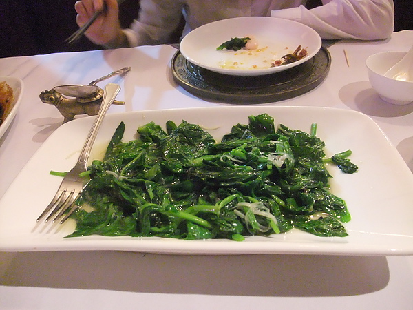 依舊炒豆苗
