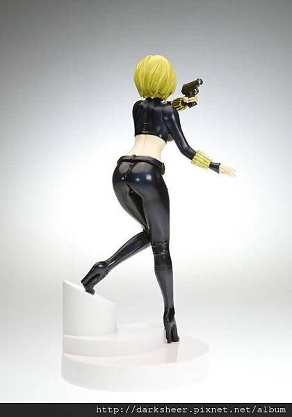 Bishoujo_BlackWidow1limited_back.jpg