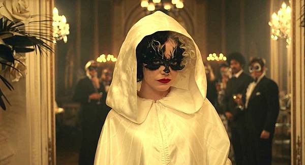 Cruella.2021.1080p.BRRip.DD5.1.X.264-EVO.mkv_002976562