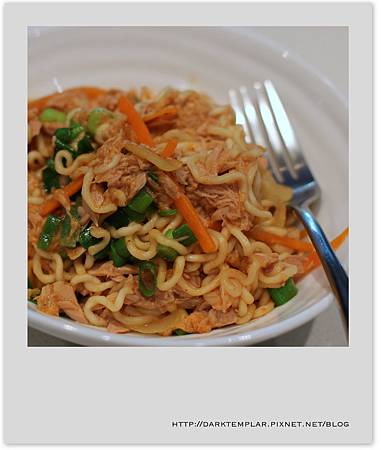 2015 Korean Instant Noodle with Tuna 03 2015 Korean Instant Noodle with Tuna 03
