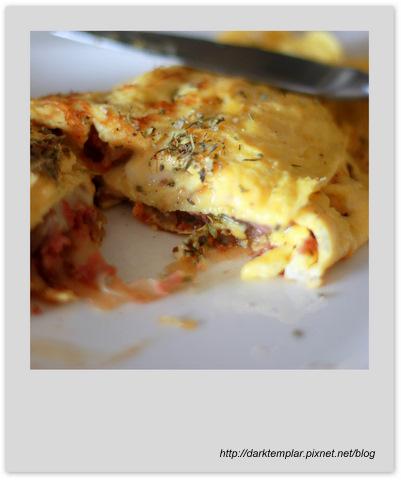 Spam & Onion Omelette.jpg Spam & Onion Omelette.jpg