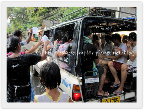 1004 Songkran (4).jpg 1004 Songkran (4).jpg