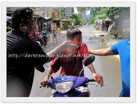 1004 Songkran (7).jpg 1004 Songkran (7).jpg