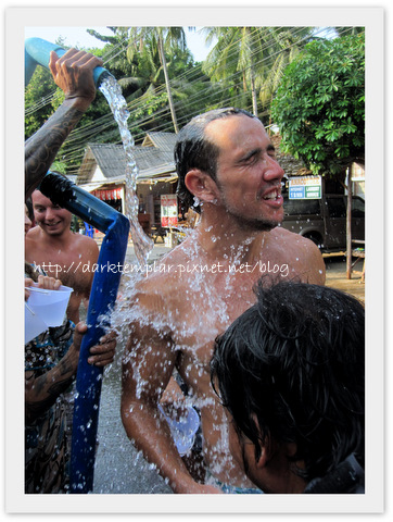 1004 Songkran (18).jpg 1004 Songkran (18).jpg