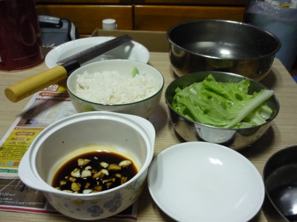 11.18-晚餐-白飯+蒜頭醬油+青菜 (前置圖)