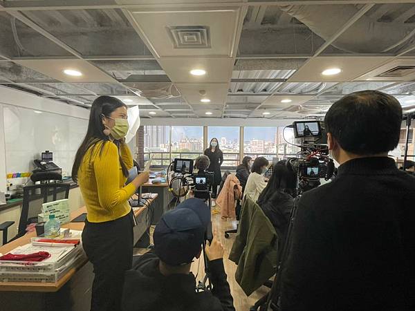 LINE_ALBUM_20220209華視品牌人物誌_220513