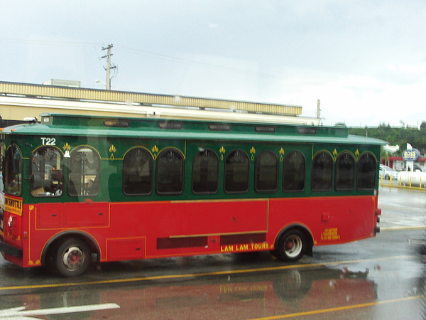 關島的巴士