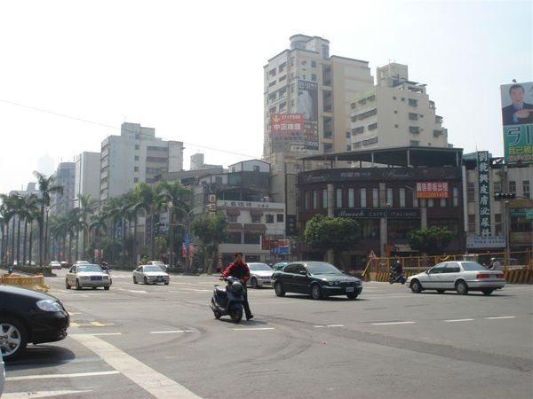 中正路中華路小圓環