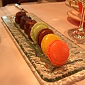 Macaron(巧克力,柳橙,開心果,覆盆莓)&波爾多Caneles