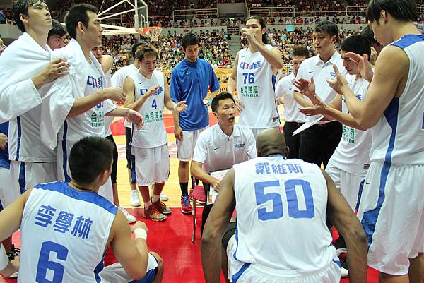 [討論] 中華男籃好像很少是嚴格兇悍的擔任總教練