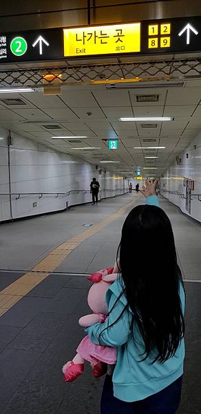 S_8331363639978.jpg S_8331363639978.jpg