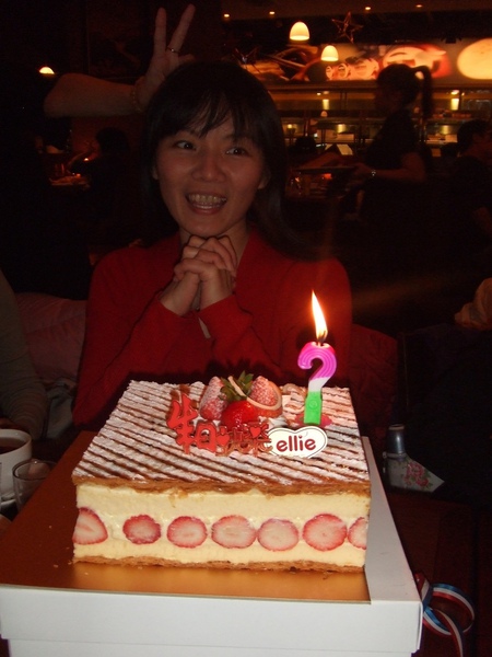 2009NONO生日趴之美壽星增娣終於可以許願了.jpg