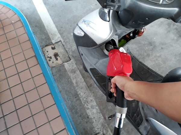 中油與台塑的油品誰比較好?.jpg 中油與台塑的油品誰比較好?.jpg
