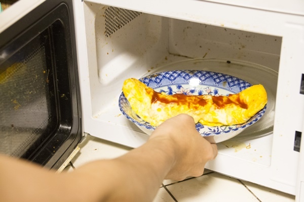 微波食品會產生毒素?食藥署:微波爐要正確使用.jpg 微波食品會產生毒素?食藥署:微波爐要正確使用.jpg