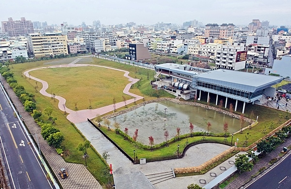 圓林園-員林過溝滯洪池公園空拍圖.JPG