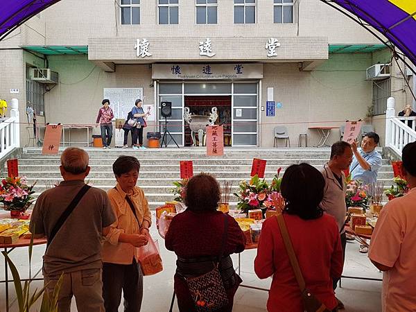 清明掃墓祭祖 納骨塔拜拜有學問1.jpg 清明掃墓祭祖 納骨塔拜拜有學問1.jpg
