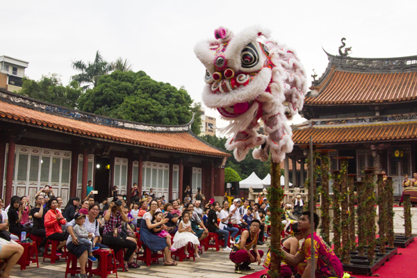 台灣飛鴻館龍獅團 彰化孔廟藝陣表演2.png 台灣飛鴻館龍獅團 彰化孔廟藝陣表演2.png