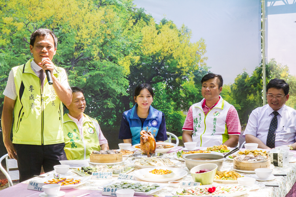 花壇鄉長李成濟歡迎大家秋欒花季綻放期間來彰化旅遊吃美食.png