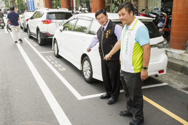 彰化市路邊停車收費成效會勘 彰警啟動專案強力取締違停2.png