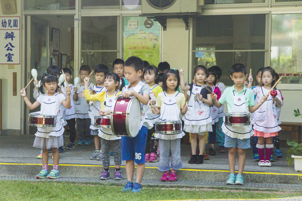 彰化縣國民教育向幼扎根 2-5歲全方位育兒照顧啟動7.png