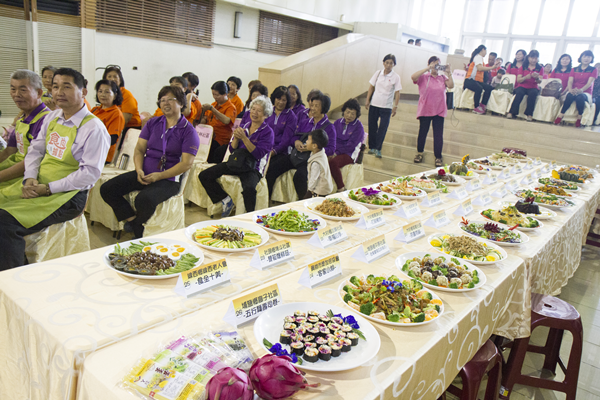 彰化樂齡介護飲食推廣食譜 千本新書供民眾免費索取4.png