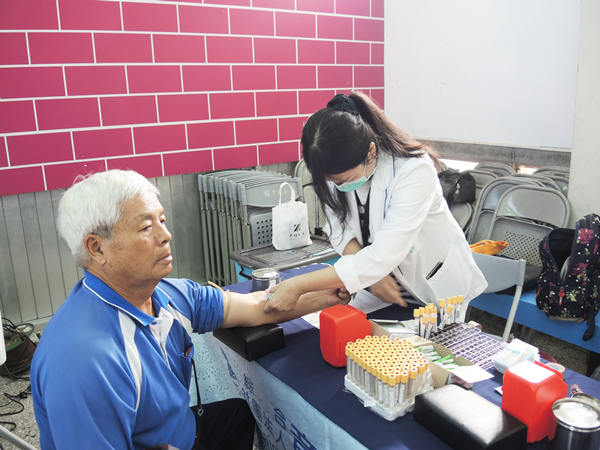 北斗扶輪社辦攝護腺癌免費健檢 呼籲40歲以上男人定期做PSA篩檢1.png 北斗扶輪社辦攝護腺癌免費健檢 呼籲40歲以上男人定期做PSA篩檢1.png