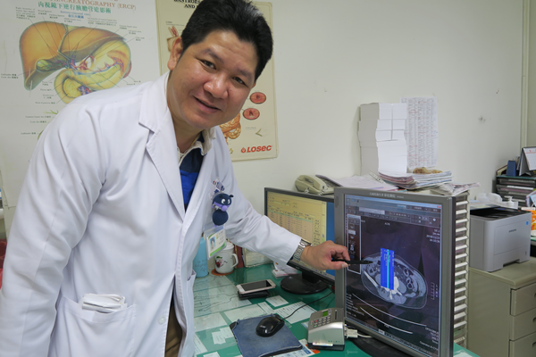 8旬老翁魚刺穿小腸 彰化醫院緊急動手術保命1.png 8旬老翁魚刺穿小腸 彰化醫院緊急動手術保命1.png