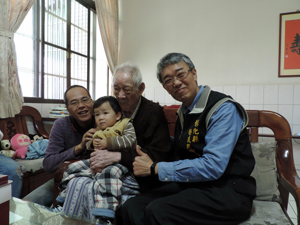 彰化榮服處啟動新春關懷列車 楊雨榮祝賀人瑞榮民壽辰8.png