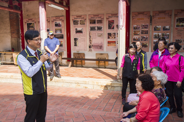 威惠宮點光明燈祈福 彰化市公所點亮低收入戶與獨居長者一片光明5.png