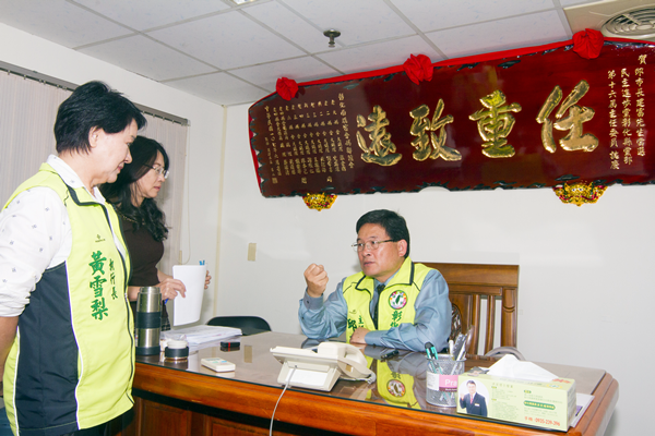 民進黨彰化黨部成立網路輿情資訊組 不只要接地氣更要接人氣2.png 民進黨彰化黨部成立網路輿情資訊組 不只要接地氣更要接人氣2.png