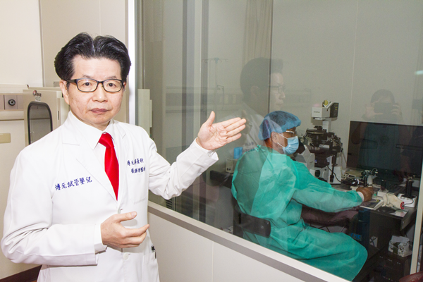 雙效胚胎快篩試管嬰兒技術逆轉白子奇蹟1.png 雙效胚胎快篩試管嬰兒技術逆轉白子奇蹟1.png