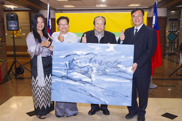 緬甸國寶級藝術家吳倫覺創作展 建國科大放眼國際文化藝術交流1.png 緬甸國寶級藝術家吳倫覺創作展 建國科大放眼國際文化藝術交流1.png