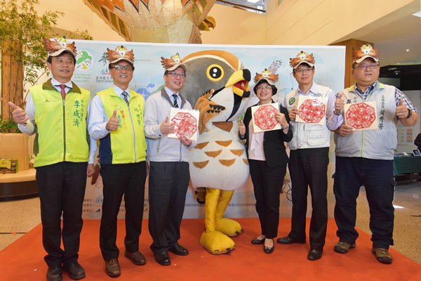 彰化「鷹揚八卦」灰面鵟鷹賞鷹活動 16、17日共遊共學生態趣1.png 彰化「鷹揚八卦」灰面鵟鷹賞鷹活動 16、17日共遊共學生態趣1.png