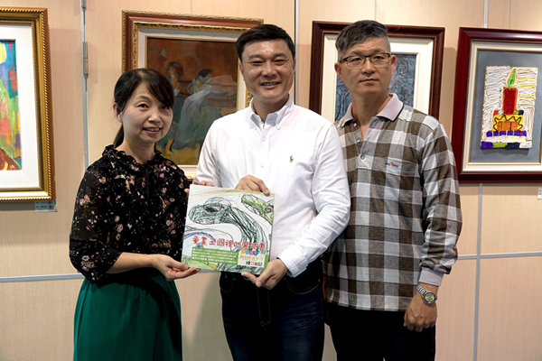 「心靈彩繪.童畫世界」兒童畫展在鹿港圖書藝文中心開展1.png 「心靈彩繪.童畫世界」兒童畫展在鹿港圖書藝文中心開展1.png