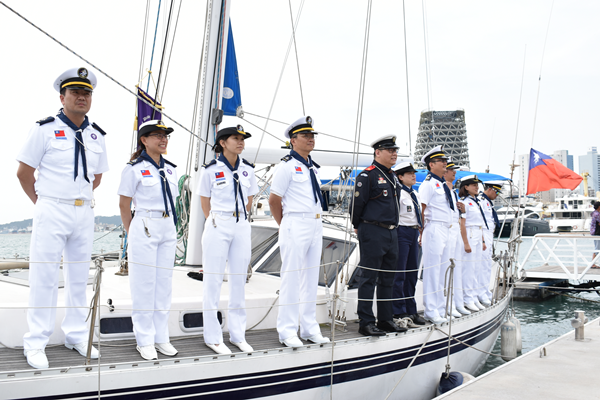 海童軍海洋訓練結訓 高雄首航進港處女秀4.png