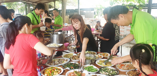 家友小廚師烹飪營 彰化家扶兒透過活動發現專長2.png 家友小廚師烹飪營 彰化家扶兒透過活動發現專長2.png