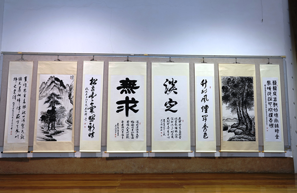 尤錫輝詩書畫文存個展 尤錫輝回鄉鹿港公會堂展出2.png 尤錫輝詩書畫文存個展 尤錫輝回鄉鹿港公會堂展出2.png