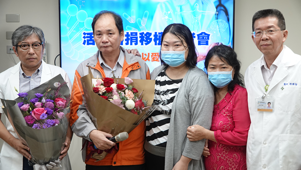 彰化秀傳醫院活體腎臟捐贈移植女病友 感謝父愛醫者之愛讓生命以愛延續2.png 彰化秀傳醫院活體腎臟捐贈移植女病友 感謝父愛醫者之愛讓生命以愛延續2.png