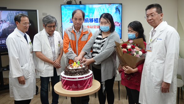 彰化秀傳醫院活體腎臟捐贈移植女病友 感謝父愛醫者之愛讓生命以愛延續1.png 彰化秀傳醫院活體腎臟捐贈移植女病友 感謝父愛醫者之愛讓生命以愛延續1.png