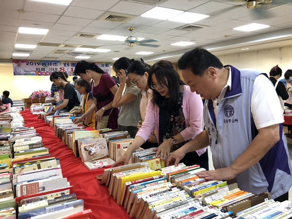 2019員林市立圖書館好書交換日 好書分享有緣人重溫閱讀美好1.png